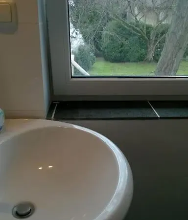 Lägenhet Toll Mit Privatem Eingang Free Parking Slbst Check-in 30 Zone Ruhig Keine