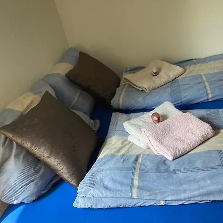Toll Mit Privatem Eingang Free Parking Slbst Check-in 30 Zone Ruhig Keine Apartman Duisburg